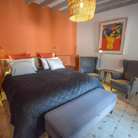 Can Karlito Hotel