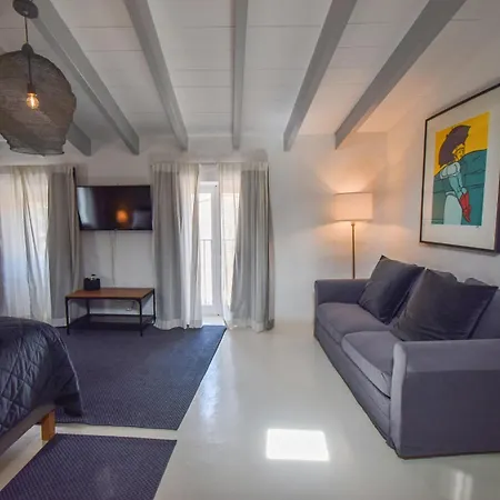 Can Karlito Hotel